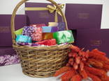 Cosmetics for body and hair - photo 7